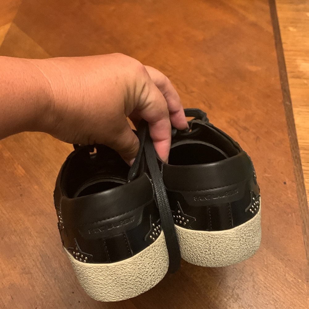 Yves Saint Laurent Black Leather Star Stud Low-Top Sneakers - Picture 8 of 9